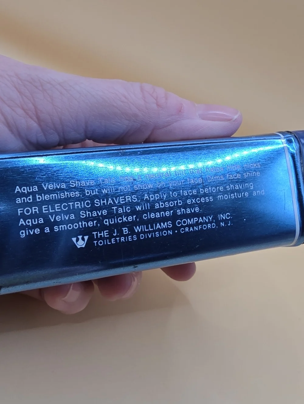 Vintage Aqua Velva Shave Talc Tin with contents inside